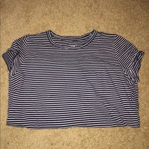 Gap striped ( black and white ) t-shirt